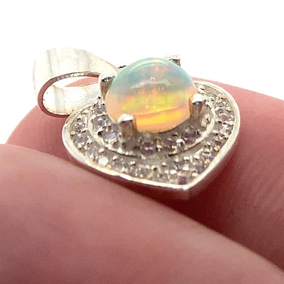 White Precious Opal 1.12ct Platinum Finish Solid 925 Sterling Silver Pendant - Picture 3 of 5